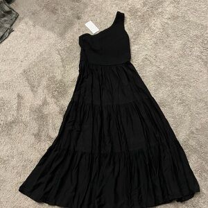 One-Shoulder Black Maxi Dress